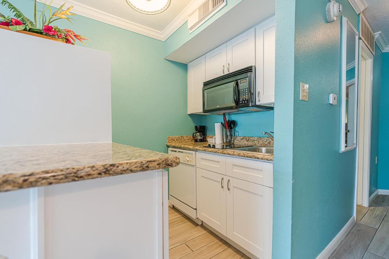 Beachside Bungalow With 2 Pools Hotel Galveston Exterior foto